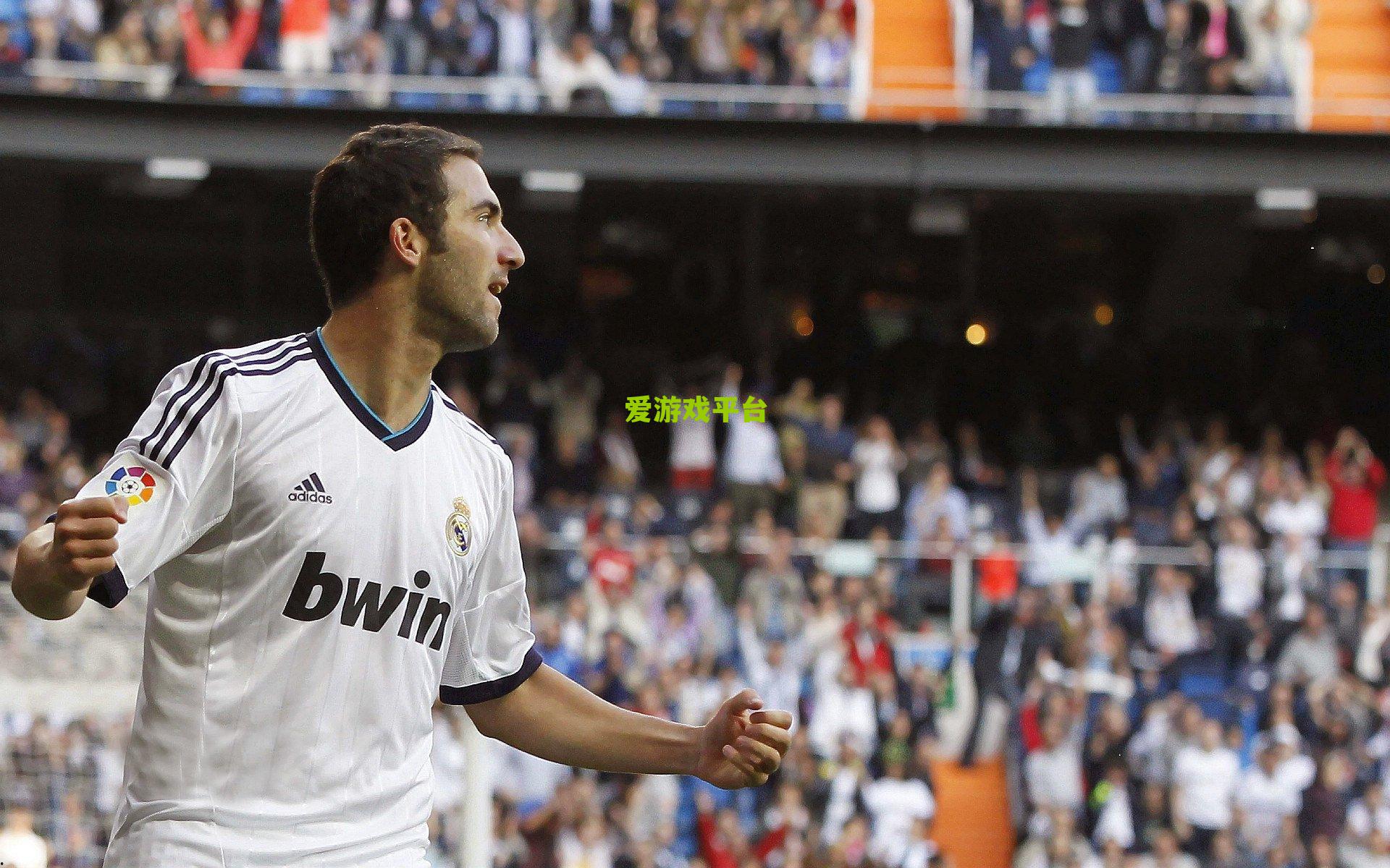 海港核心奥斯卡伤情引关注，俱乐部多举措传递关怀与支持